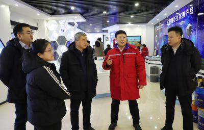中國建設(shè)銀行黑龍江省分行黨委書記、行長王東一行到寶泰隆走訪調(diào)研
